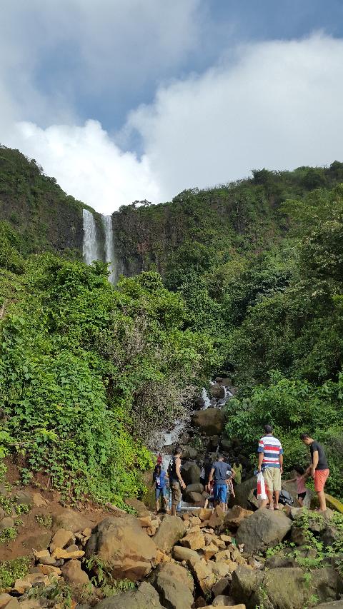 Mangeli Waterfall Treking - Download Goa Photos