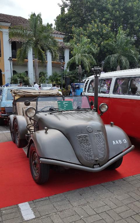 Vintage Car Bikes - Download Goa Photos