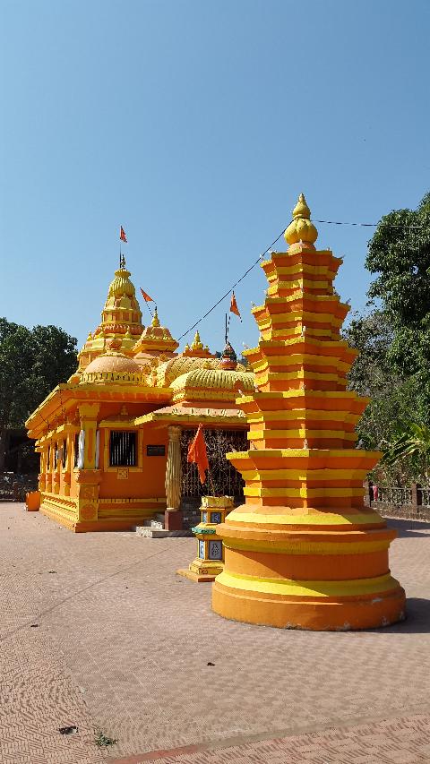 Temple at Nachinola - Download Goa Photos