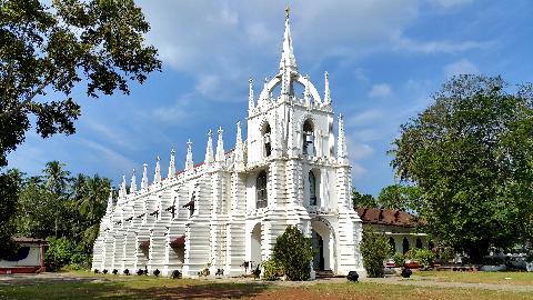 Mae de deus Saligao Church - Download Goa Photos